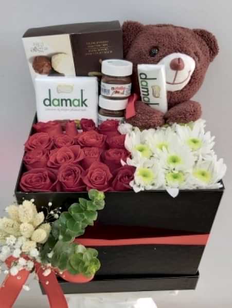 Kutuda gul ayicik cikolata