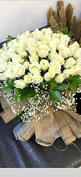 71 beyaz gül buketi