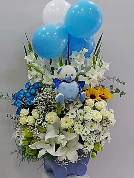 Erkek bebek aranjmanı