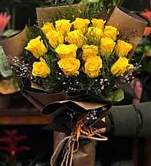 Sarı ve diğer renkli güller